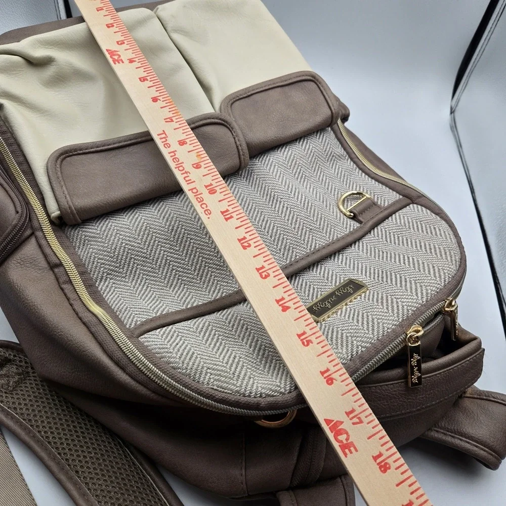 Itzy Ritzy Boss Plus Backpack Diaper Bag Tan Herringbone Gold Hardware Excellent